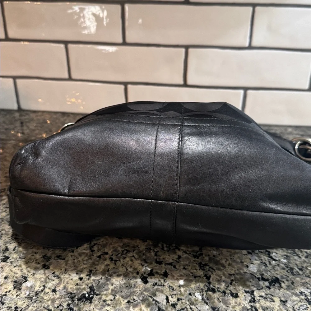 Coach stylish black